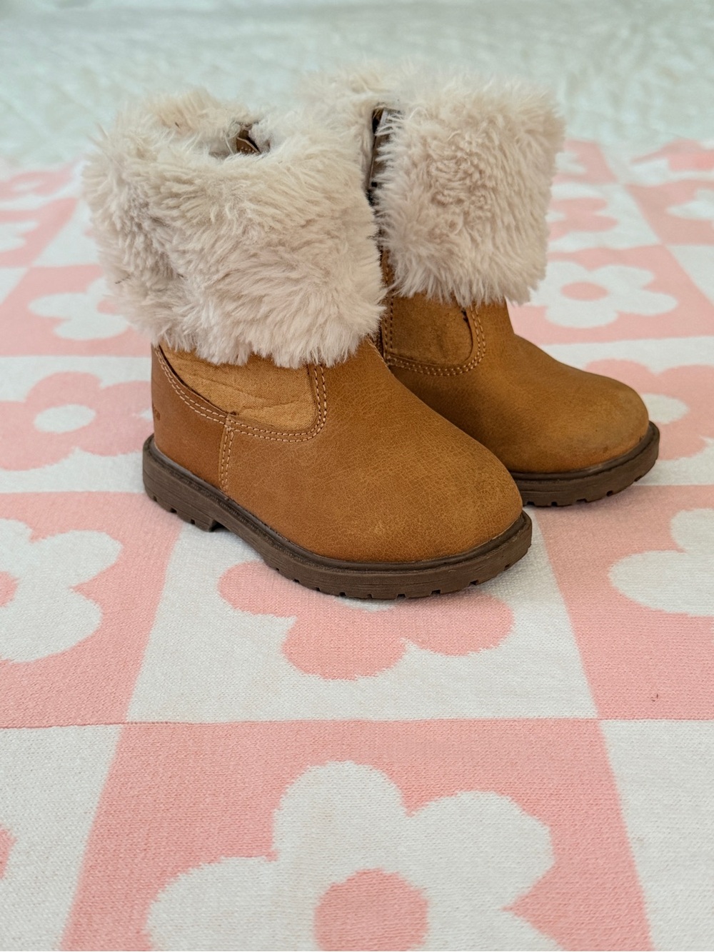 OshKosh B'gosh Tan Brown Faux-Fur Cuff Boots